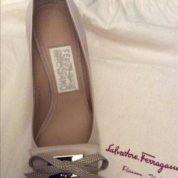 FERREGAMOS - Picture 2 of 5